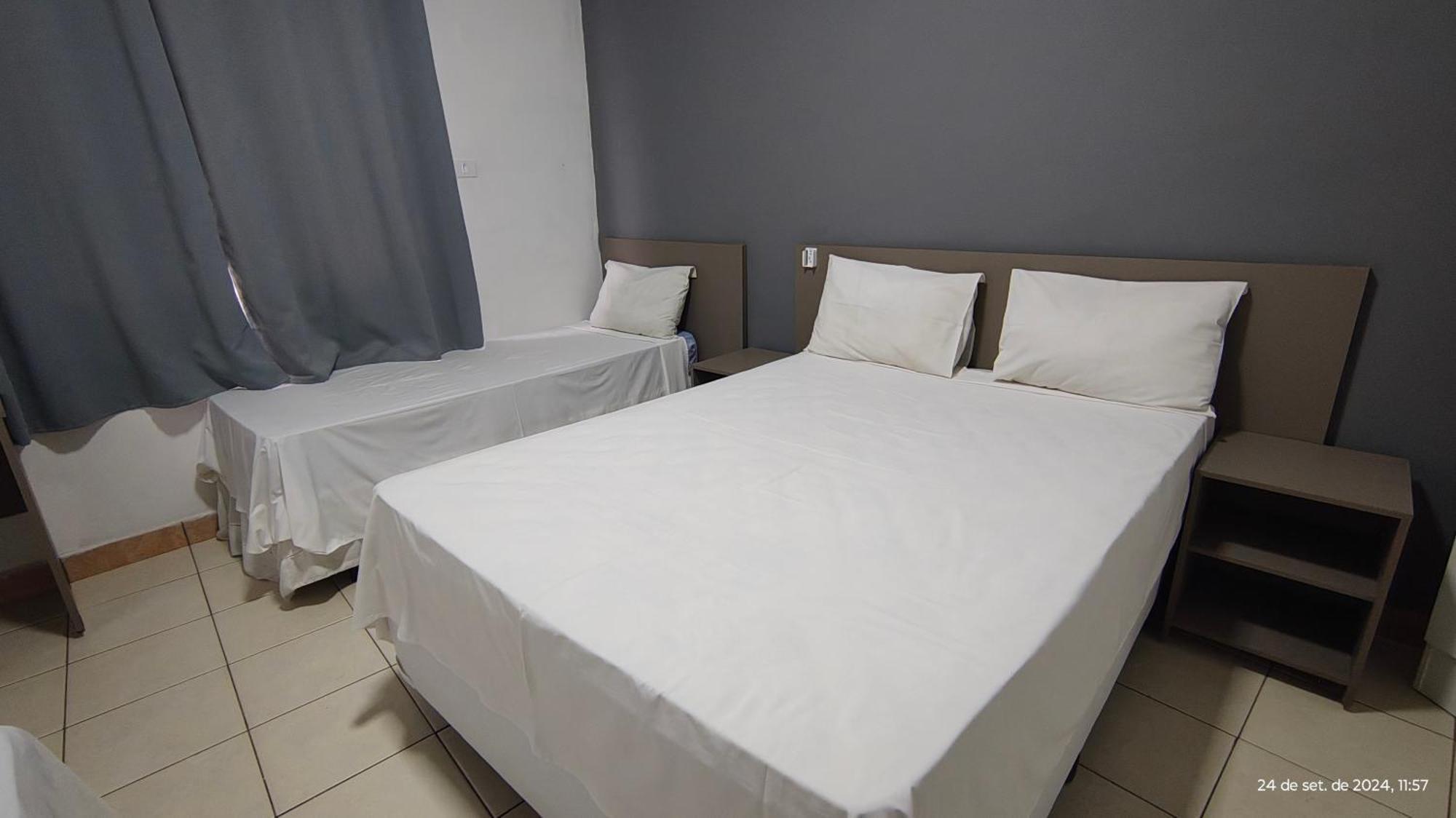 Santos Hotel Buitenkant foto