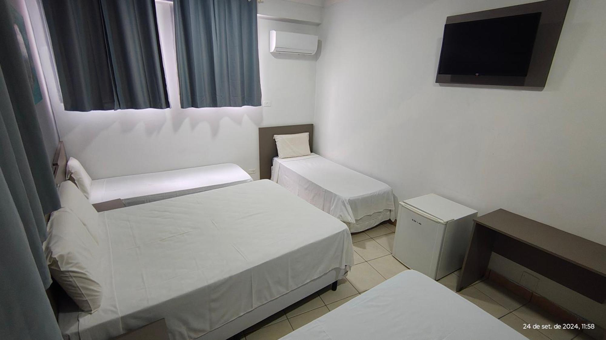 Santos Hotel Buitenkant foto